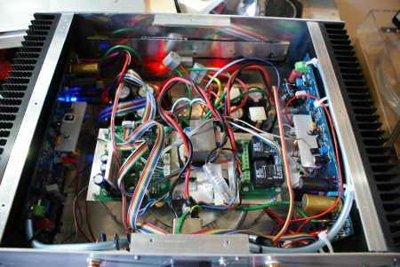 Tidied up internal view of amplifier